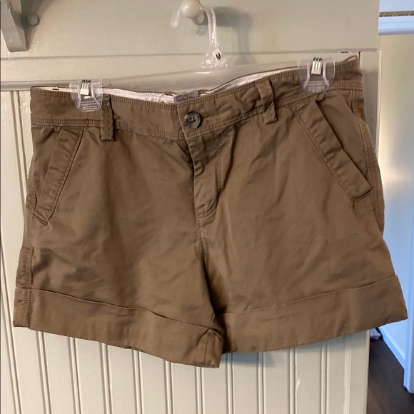 Old Navy Pants - Women's Tan Shorts